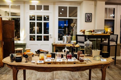 Daily buffet breakfast (EUR 14 per person)