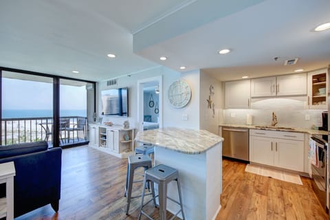 When you're in the kitchen, you still have the views!