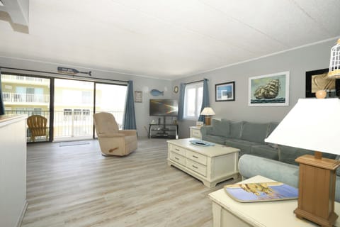 LIVING-AREA