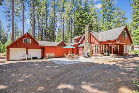 West Shore Vacation Rental Rocky Ridge