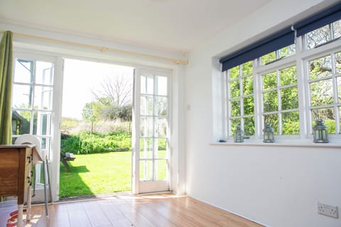 The summer house / playroom