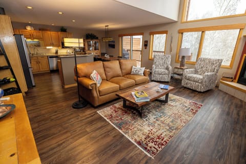 Great Room, Dining Room, Kitchen and deck with grill and great mountain views