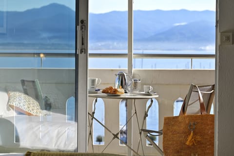 Exclusive Double Room, Terrace, Sea View | Premium bedding, Select Comfort beds, in-room safe