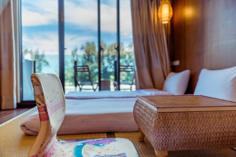Traditional Quadruple Room, Bathtub | 1 bedroom, desk, blackout drapes, WiFi (free)