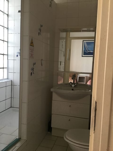 Shower, toilet paper