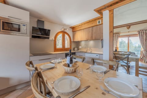 Kitchen and dining area