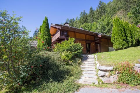 Entrance to Chalet Chantey Mourry 67