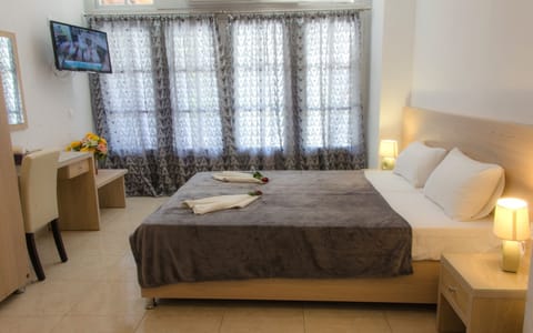 Superior Studio | Iron/ironing board, free WiFi, bed sheets