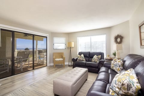 Living Room - View to Balcony
