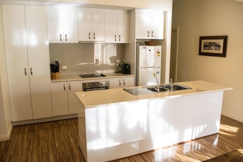 Standard House, 3 Bedrooms, Non Smoking | Private kitchen | Full-size fridge, microwave, oven, stovetop