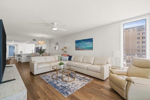 Gulf Front Living Area with Sleeper Sofa