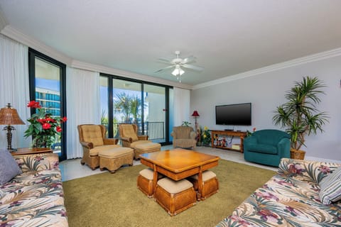 Phoenix on the Bay 1207, Orange Beach, Alabama, bay view, 3 bedroom condominium on the 2nd floor