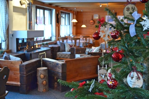 Lunch and dinner served, local cuisine