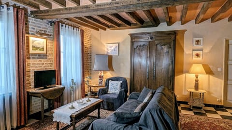 Comfort Double Room | Living area | Flat-screen TV