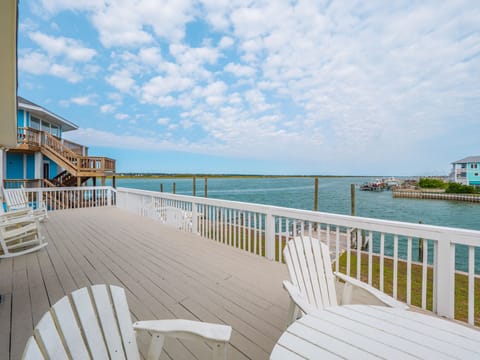 Welcome To Bear's Den