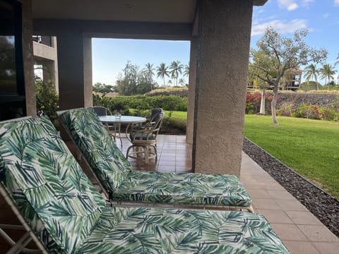 Relax on the lanai