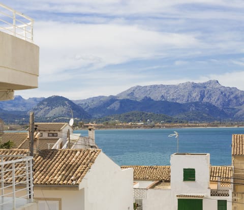 Holiday house with sea view in Alcudia
