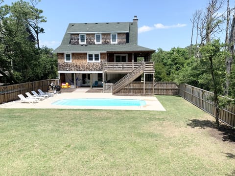 Back yard and pool area