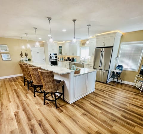 Newly Renovated Kitchen