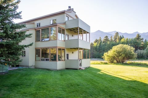 Summer Exterior of Deck