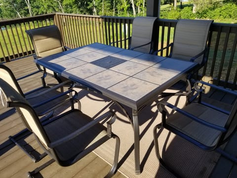 Lower oversized deck