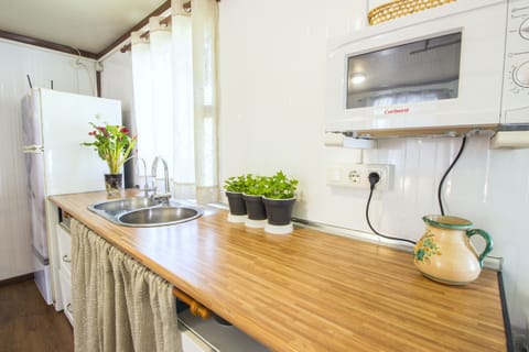 Enjoy the kitchen of this studio in Coín