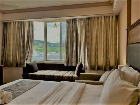 Executive Double Room, 1 Bedroom | 1 bedroom, Egyptian cotton sheets, premium bedding, pillowtop beds