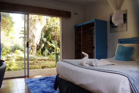 Economy Double Room | 1 bedroom, individually furnished, desk, laptop workspace