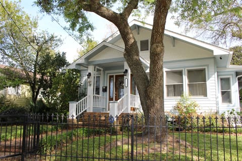 three bedroom two bathroom home in prime location