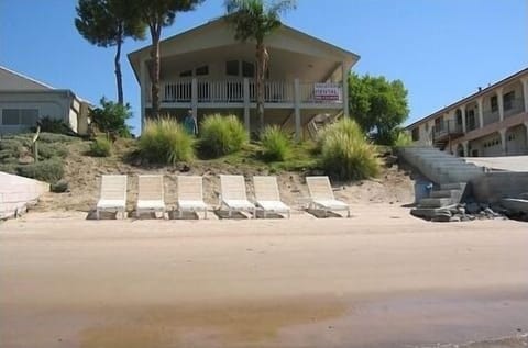 Private Beach!!!!