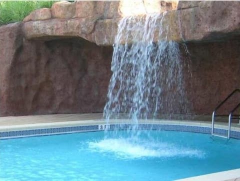 Luau Waterfall