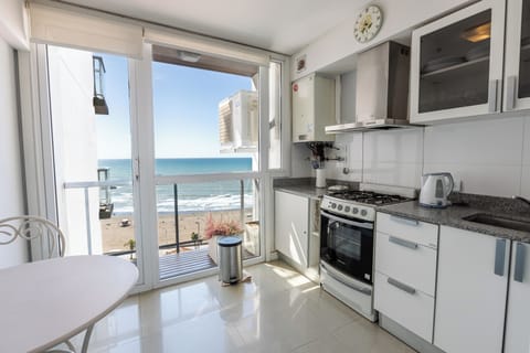 Superior Apartment, 1 Bedroom | Private kitchen | Full-size fridge, microwave, oven, stovetop