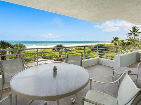 Lanai with Beach & Gulf Views