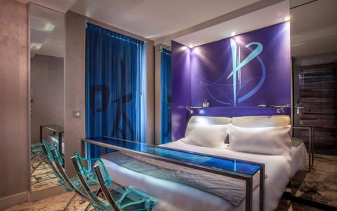 1 bedroom, premium bedding, memory foam beds, in-room safe