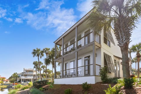 Emerald Villa @ Destiny Beach Villas