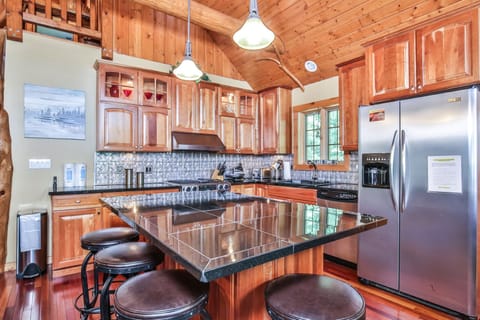 Huge kitchen island to make entertaining  a breeze