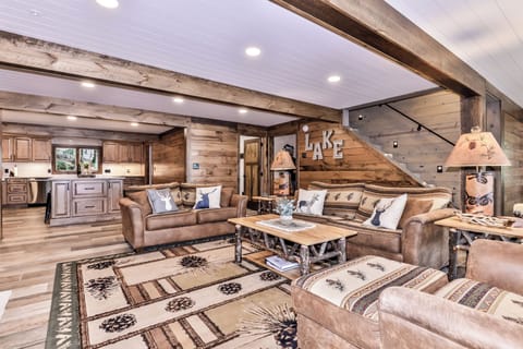 Plenty of room for the whole family to get together.