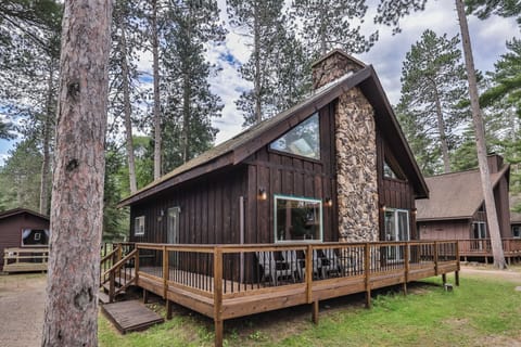 Large wrap around deck for relaxing