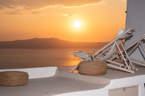 Exclusive Villa (Globe) | Balcony