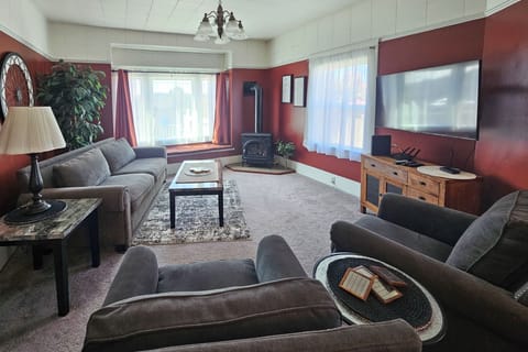 Eureka Vacation Rental House | 4BR | 2BA | 2,100 Sq Ft | Stairs Required