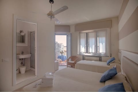 Basic Double or Twin Room | In-room safe, free WiFi