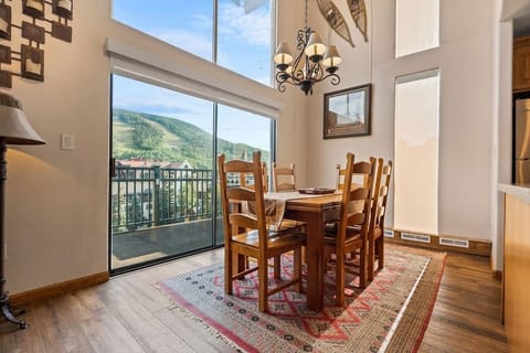 Condo, 4 Bedrooms | Dining