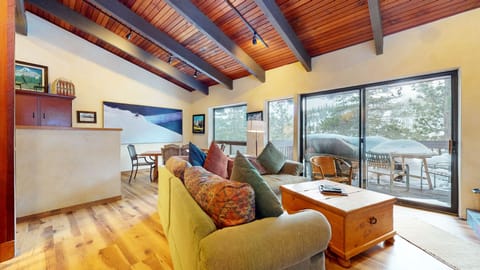 Condo, 4 Bedrooms | Interior