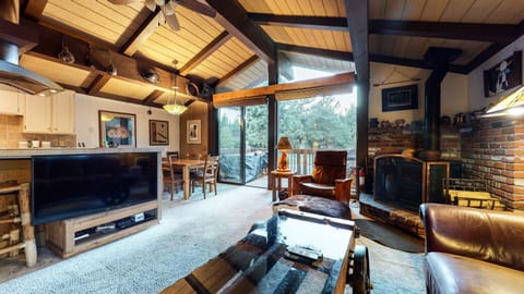 Condo, 3 Bedrooms | Interior