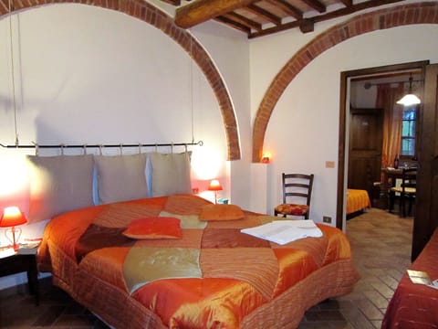 Apartment, 1 Bedroom | Premium bedding, desk, laptop workspace, soundproofing