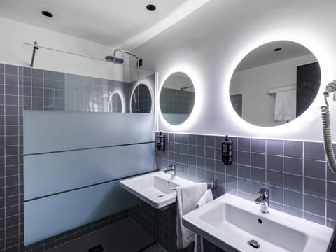 Family Room | 1 bedroom, premium bedding, down comforters, minibar