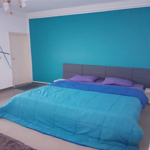 Comfort Studio Suite | 1 bedroom, desk, iron/ironing board, WiFi (free)