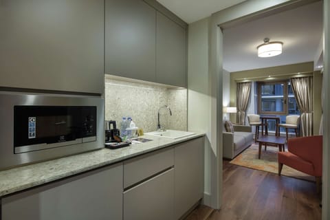 Superior Suite, 1 Bedroom | Hypo-allergenic bedding, minibar, in-room safe, desk