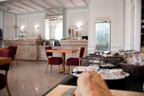 Daily buffet breakfast (EUR 15 per person)
