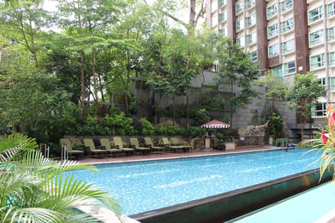 Seasonal outdoor pool